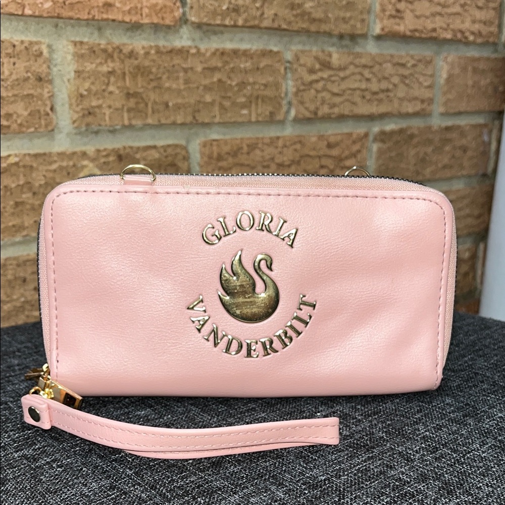 Gloria Vanderbilt Blush Pink Wristlet
